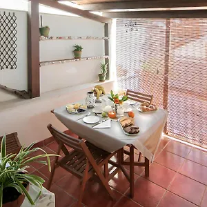 a-naca-apartment-ortigia-wifi.sicilyhotelsitaly.net/